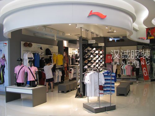 7月份天猫运动装销量达276万件，李宁、迪卡侬、安踏三足鼎立