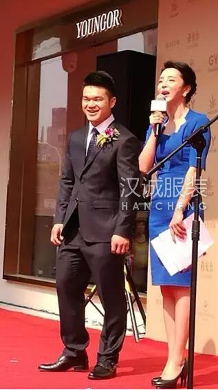 无锡雅戈尔之家正式开业 奥运会冠军石智勇助阵