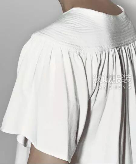她只做女士T恤，想卖给你好看又不用“伺候”的衣服