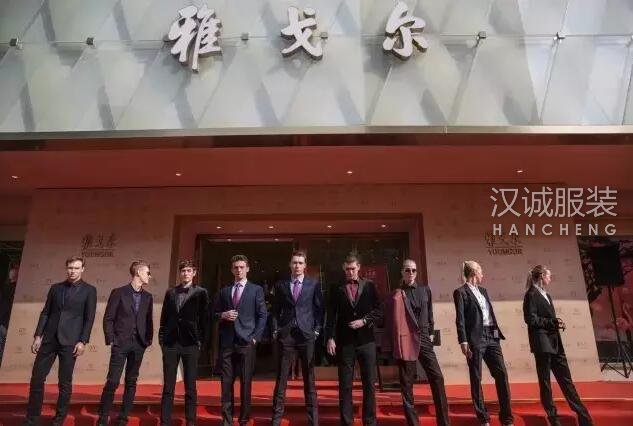 雅戈尔第三季度服装板块营收29.6亿 线上渠道继续保持增长