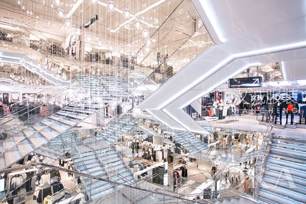 H&M国内发展前景向好,北京上海旗舰店纷纷重装升级