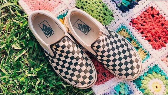 美国鞋服消费状况调查：耐克最火，Vans为中学女生最爱